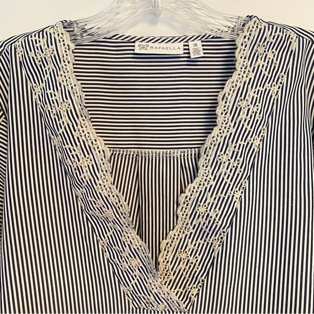 Rafaella Women's Embroidered Bell Sleeve Stripe Top Blue White Plus Size 1X - Picture 3 of 11